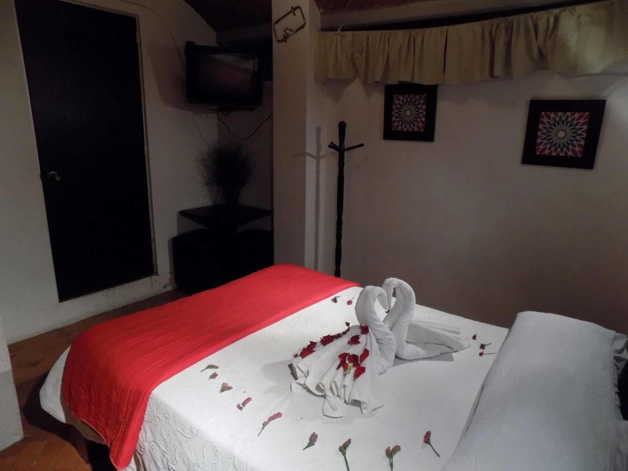 Hotel Rincon De Los Angeles غواناخواتو المظهر الخارجي الصورة